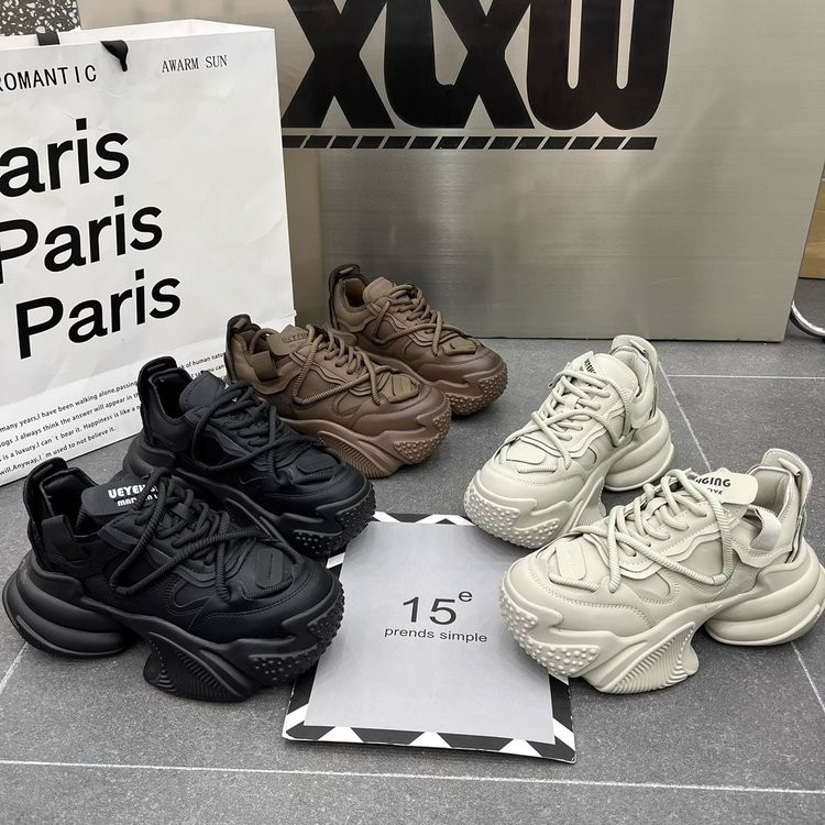 Nove mrežaste prozračne ženske cipele dizajner Trend Sportske trčanje ležerne cipele s platformom debele tenisice tenisice za žene