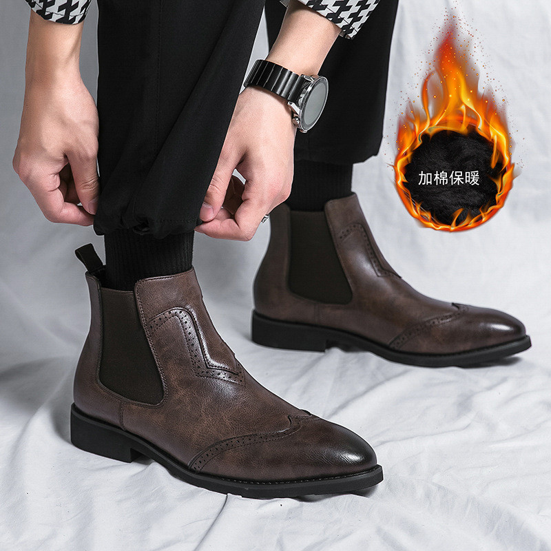 Jesen Zima Klasične crne muške kožne čizme Dizajniran sa šiljastim patentnim zatvaračem Muške Chelsea čizme Udobne tople muške visoke svečane cipele