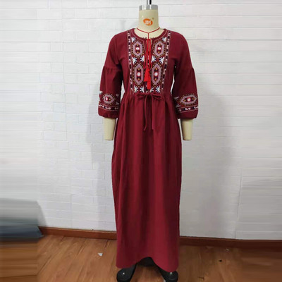 Moda 2022, model de rochie de vară și toamnă, broderie, bumbac, in, fustă albă, vacanță, mânecă trei sferturi, fustă lungă, petrecere