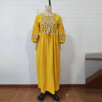 Moda 2022, model de rochie de vară și toamnă, broderie, bumbac, in, fustă albă, vacanță, mânecă trei sferturi, fustă lungă, petrecere