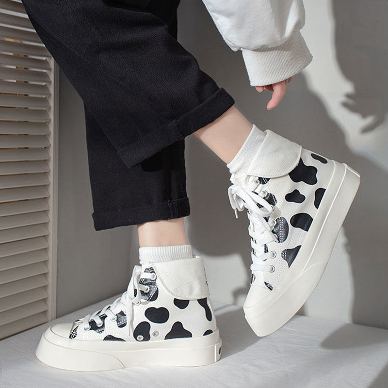 Tenisice Ženske platnene cipele s velikim prstima Ženske disko cipele Korejske ženske cipele za slobodno vrijeme 2021. Proljeće Nove divlje slatke bijele ženske cipele