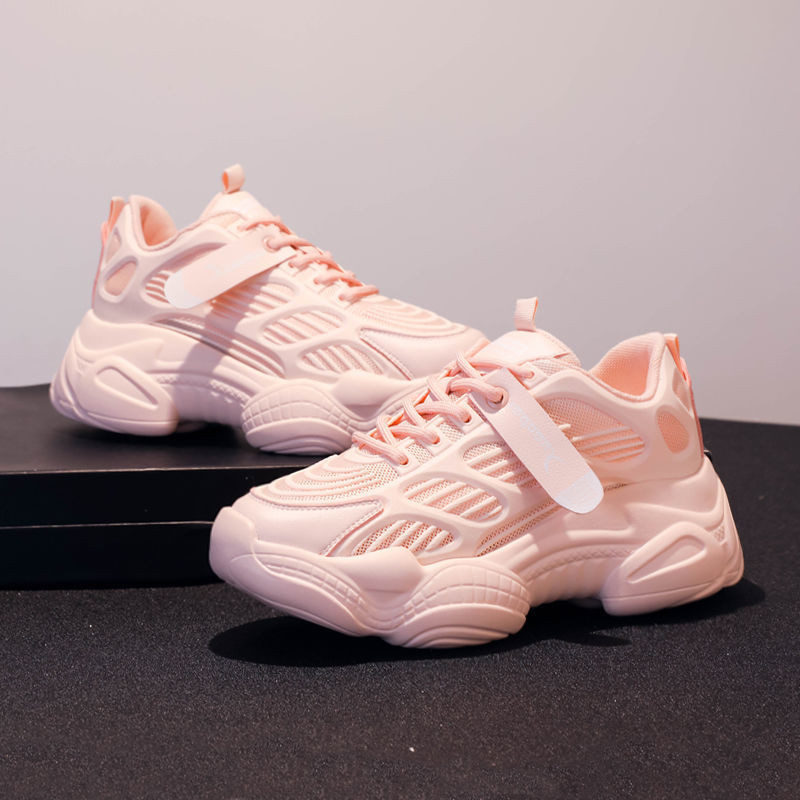 Ženske cipele Mrežaste prozračne tatine cipele Ženske 2020. New Net Red Wild Deblje dno Povećano Tanke ležerne sportske mrežaste cipele