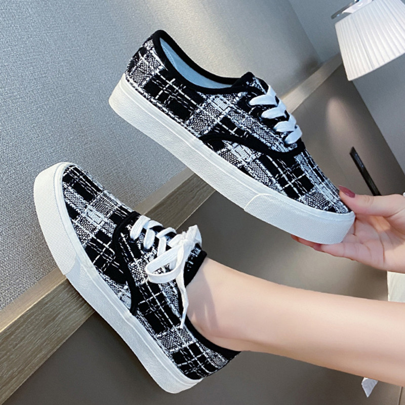 Nove marke Mokasine Ženske tenisice Cipele za slobodno vrijeme Ravne cipele Klasične karirane platnene cipele Bijelo crne Ženske cipele za skateboard Tenis Feminino