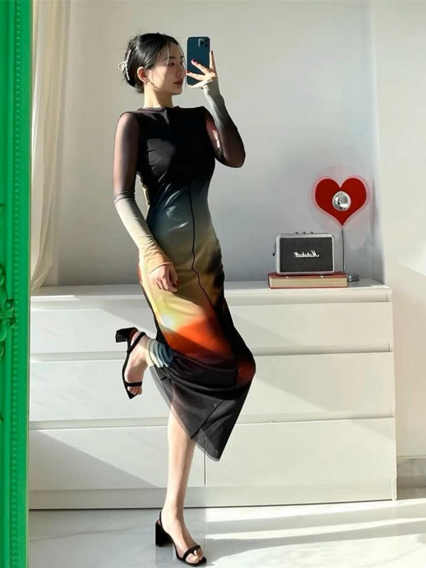 Moterų marlė Kaklaraištis dažoma ilga suknelė madinga kontrasto spalva ilgomis rankovėmis su kaklu 2023 m. pavasario prašmatnios asmenybės gatvės suknelės