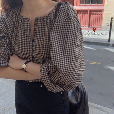 Moteriškos palaidinės su mygtukais, languotais languotais marškinėliais su spaudiniais O formos iškirpte