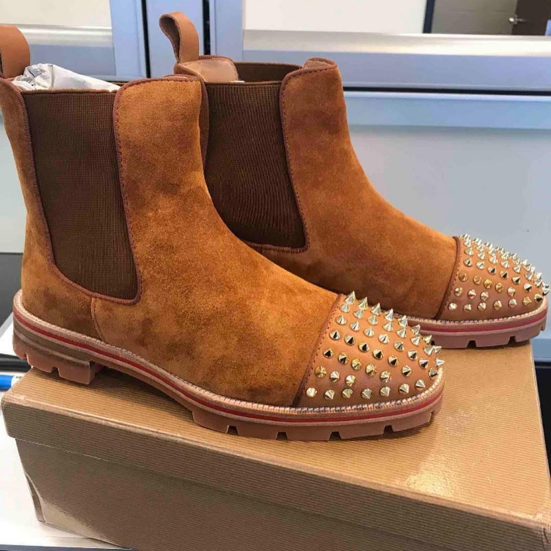 Muške Chelsea čizme od antilopa Poslovne muške kratke čizme s natikačama na zakovice Botas De Hombre Klasične visoke muške gležnjače