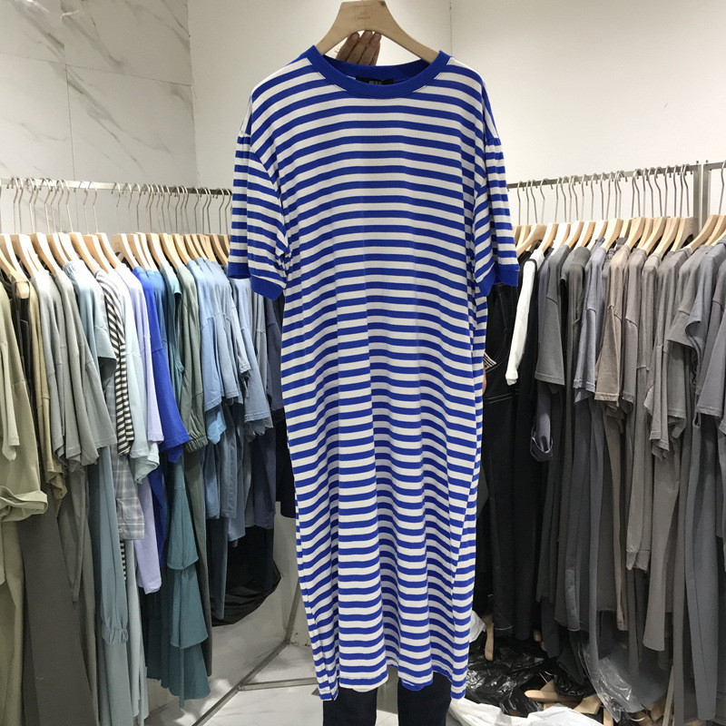Haljina s plavim prugama Ženska ljetna nova moda 2023. Korejske srednje duge široke majice kratkih rukava, ležerne uredske haljine do koljena