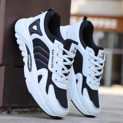 Pantofi pentru bărbați 2022, adidași albi noi, pantofi casual cu plasă goală la modă, pantofi de alergare ușoare, respirabili, rezistenți la uzură, în aer liber