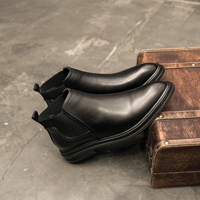 Yomior Toamnă Iarnă Cele mai noi pantofi de designer pentru bărbați Rochie britanică de înaltă calitate cu vârf ascuțit Botine la gleznă Cizme Chelsea de afaceri de modă