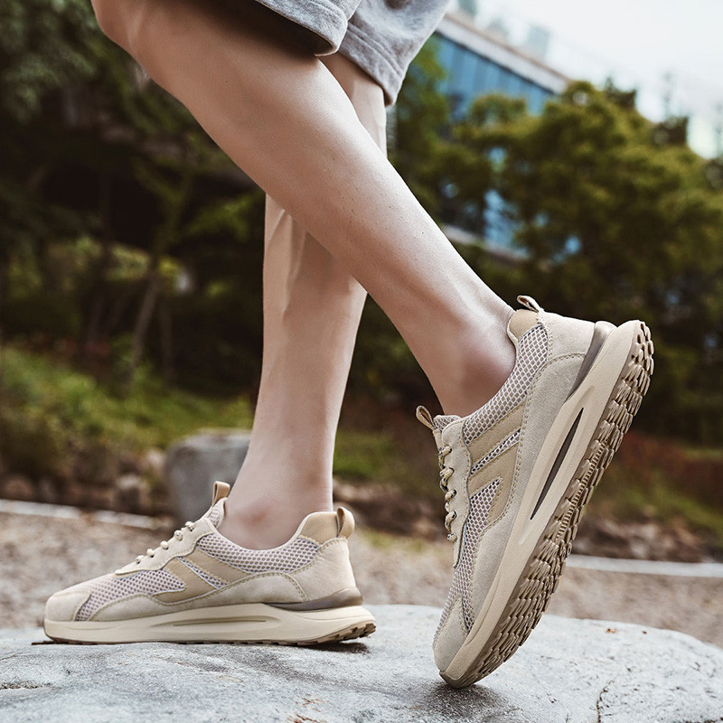 Pánske športové topánky vysokej kvality s mäkkou podrážkou, pohodlné, jednofarebné, jednoduché, outdoorové, bežecké, letné