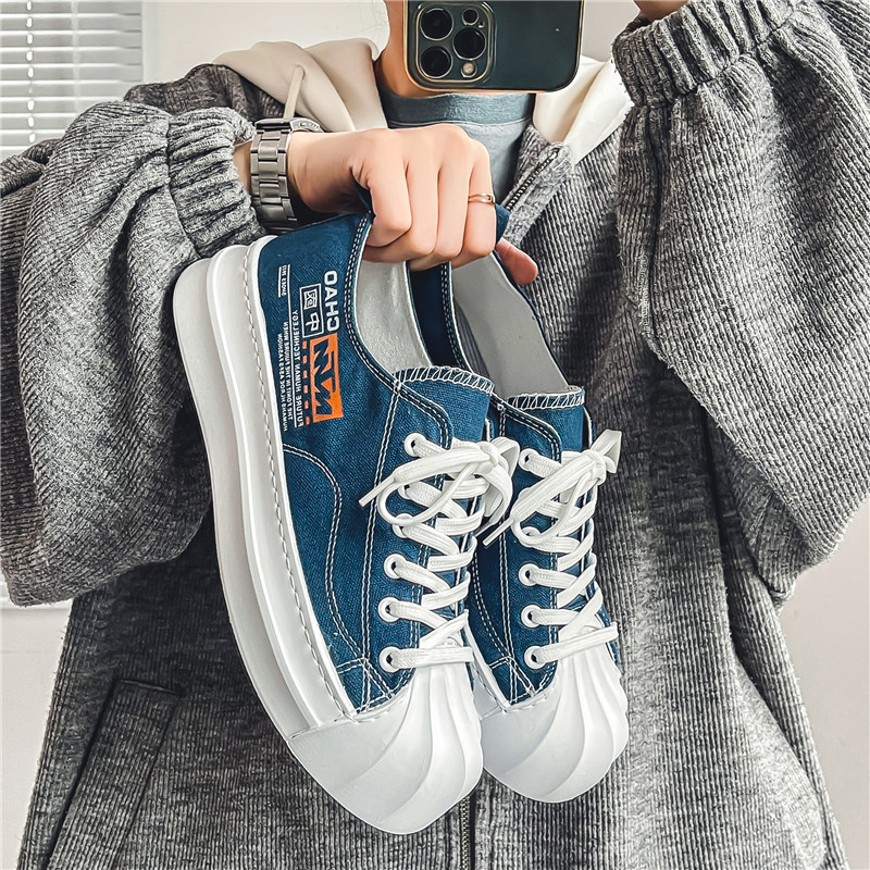 Vyriški drobiniai batai, 2023 m. Nauji pavasariniai plokščio storo pado laisvalaikio neslystantys, patogūs, universalūs, kvėpuojantys tvirti vyriški batai