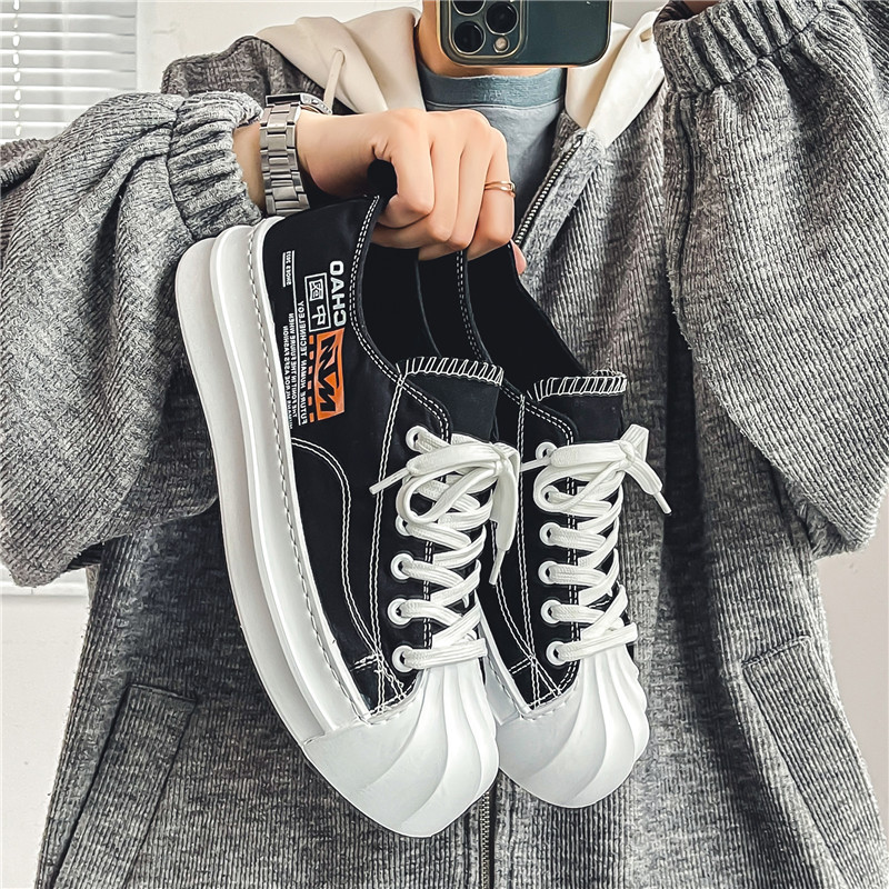 Vyriški drobiniai batai, 2023 m. Nauji pavasariniai plokščio storo pado laisvalaikio neslystantys, patogūs, universalūs, kvėpuojantys tvirti vyriški batai