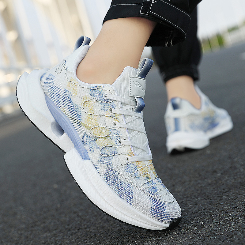 Muške cipele Mrežaste prozračne ležerne cipele 2023 Nove muške tenisice na vezanje Lagane tenisice za hodanje na otvorenom Cipele s platformom