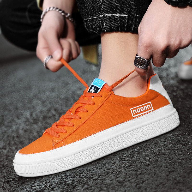 Novi dizajn Narančaste muške platnene cipele Prozračne Vulkanizirane ležerne muške tenisice Niske ravne cipele Muške cipele za daske zapatillas hombre