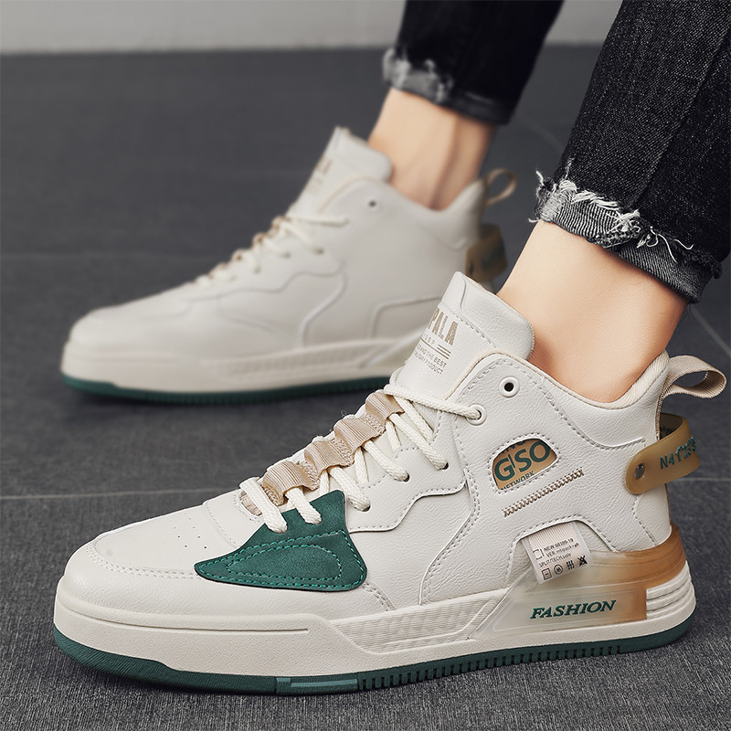 Rudens ir žiemos nauji aukšti odiniai vulkanizuoti batai vyrams 2023 m. Nauji vyriški batai Madingi ir universalūs laisvalaikio sportiniai sportbačiai