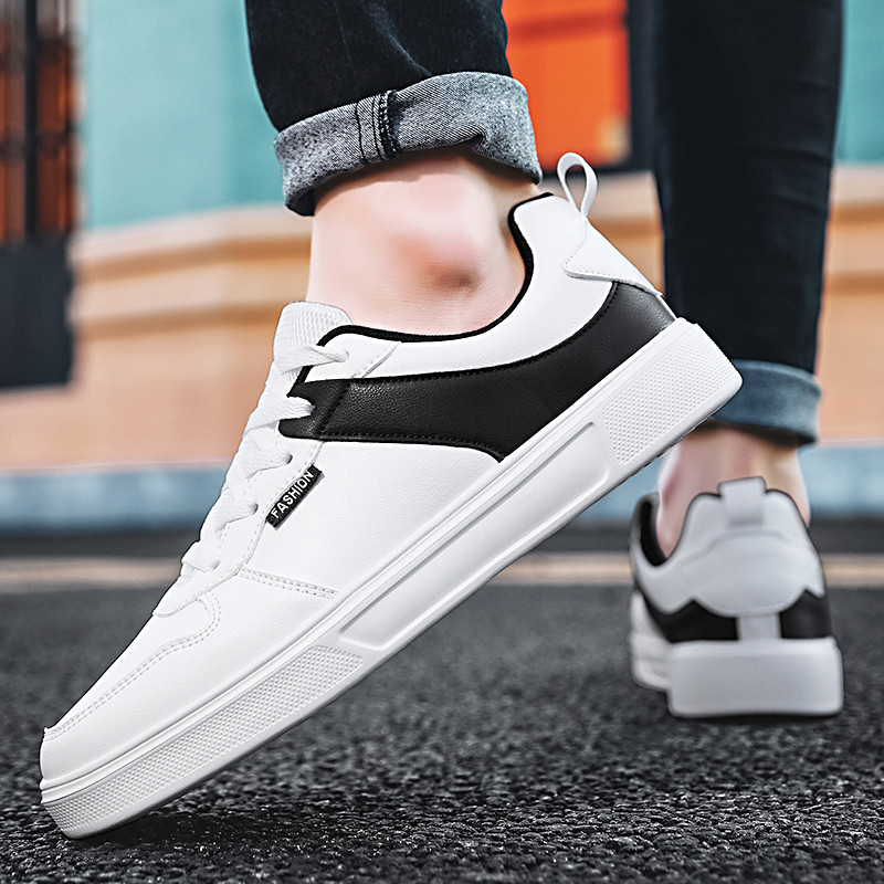 Nové štýlové pánske bežecké topánky, vonkajšie joggingové trekkingové biele pánske tenisky, atletické topánky, pohodlné ľahké mäkké vulkanizované topánky