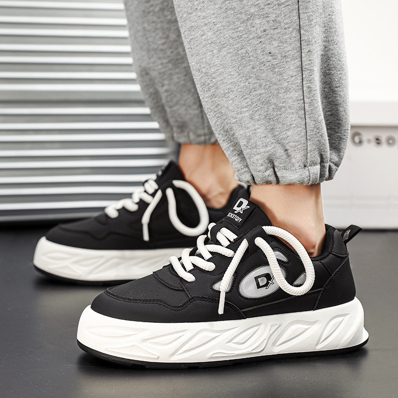 Ležerne cipele za muškarce Udobne tenisice na vezanje za van Lagane muške cipele 2023. Nove cipele za hodanje, velika veličina 39-44