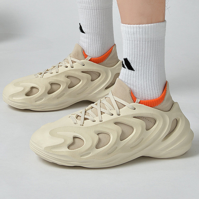 Stepping Shit Feeling Hole Pantofi Spring Baotou Deodorant Anti-alunecare Fund gros Confortabil Fund moale Respirabil Pantofi bărbați