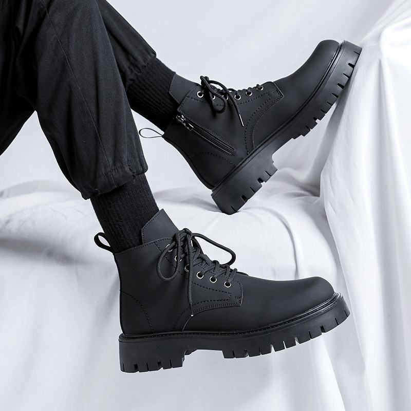 Βρετανικές ανδρικές μπότες Νέα Ανδρικά παπούτσια με χοντρή σόλα Αδιάβροχα παπούτσια με εργαλεία δερμάτινες μπότες μεσαίας κοπής All-match Μηχανοκίνητες μπότες μάχης