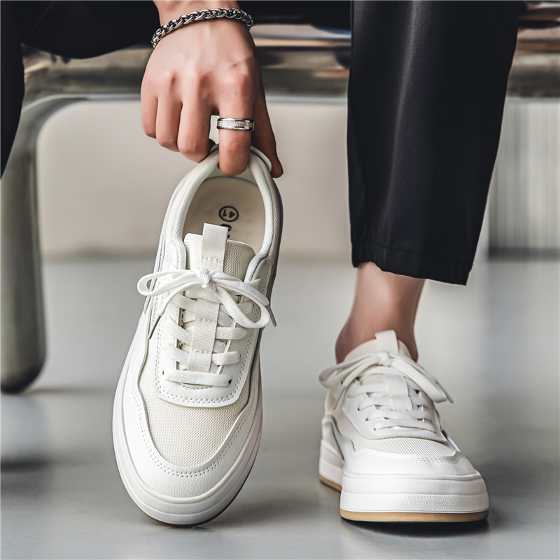 Cipele za muškarce 2023. Nove proljetne cipele s ravnim dnom na vezanje Ležerne vanjske protuklizne modne svestrane prozračne tenisice za muškarce