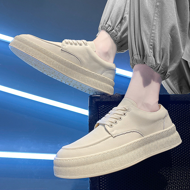 Proljetne muške tenisice s okruglim vrhovima na vezanje, ležerne muške tenisice, modne vanjske neklizajuće dezodoransne prozračne trendove, svestrane muške cipele za 2023.