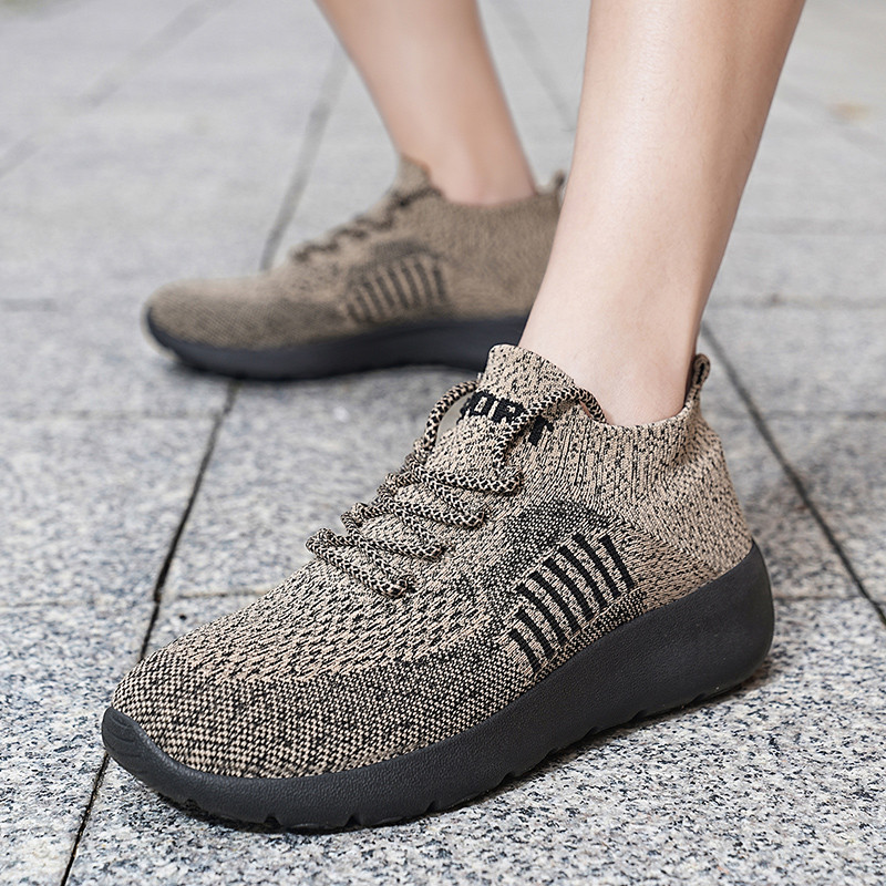 Pánske tenisky 2023 Nové jarné a jesenné módne maskáčové farby Ploché ležérne outdoorové protišmykové mäkké podrážky Pánske vulkanizované topánky