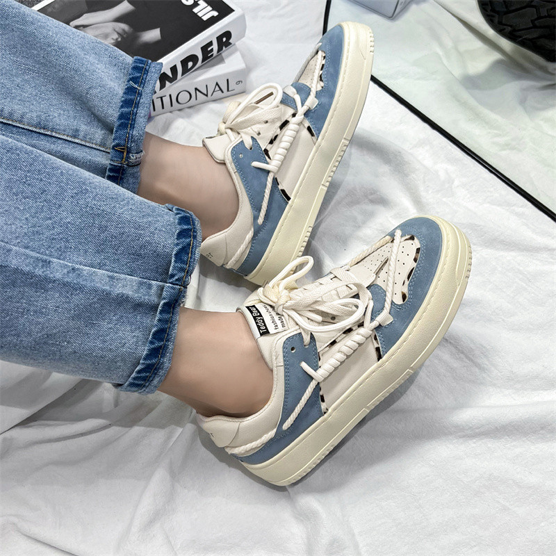 Muške vulkanizirane cipele Nove ravne donje ležerne moderne vanjske neklizajuće dezodoransne udobne mekane donje svestrane muške cipele