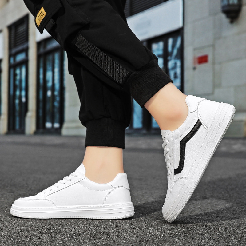 Pantofi de primăvară plat cu șireturi pentru bărbați, la modă, în aer liber, anti-alunecare, confortabili, cu fundul moale, respirabili, pantofi solidi pentru bărbați.