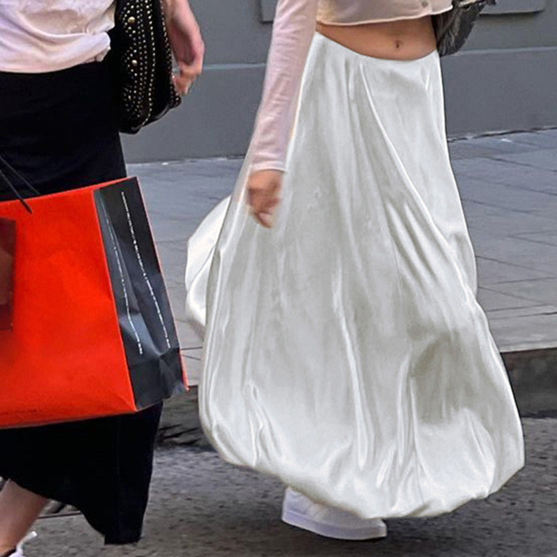 Romantična satenska suknja s mjehurićima za žene - široka, ležerna dugačka suknja za proljeće/ljeto 2023. Modna jednobojna