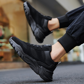 Мъжки спортни обувки Дишащи леки маратонки за ходене Ежедневни дишащи обувки Неплъзгащи се удобни мъжки обувки Модни