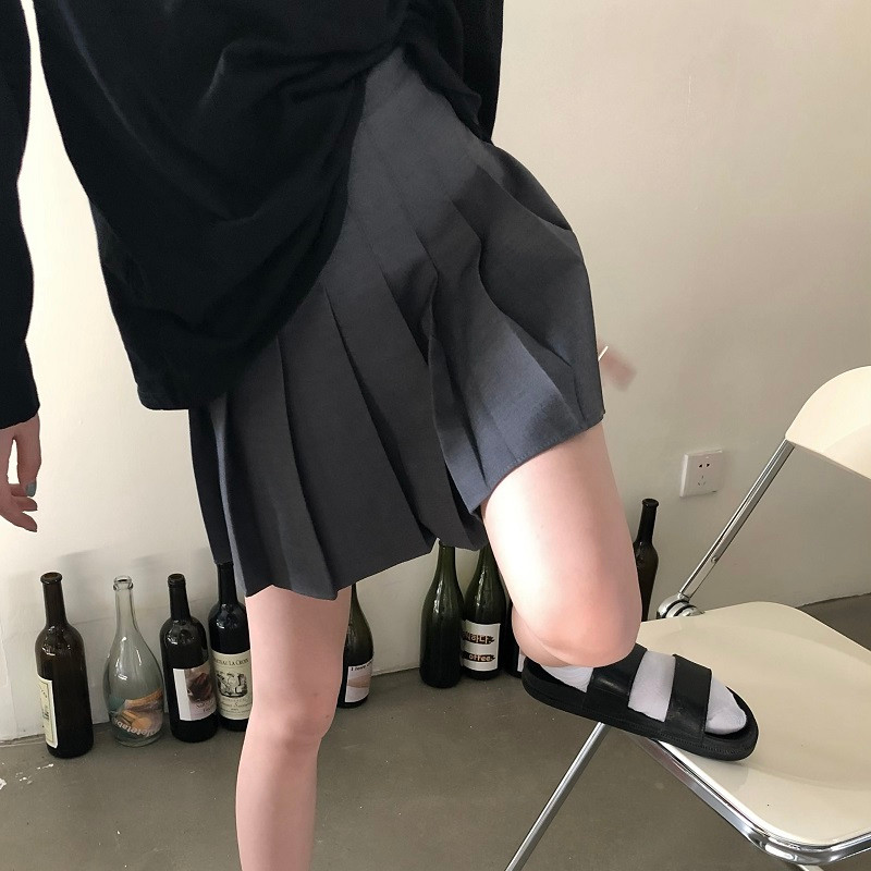 Krátka sukňa, dochádzajúca do práce, vysokoškolská študentka, roztomilá a hravá, viacúčelová BM jesenná a zimná skladaná sukňa