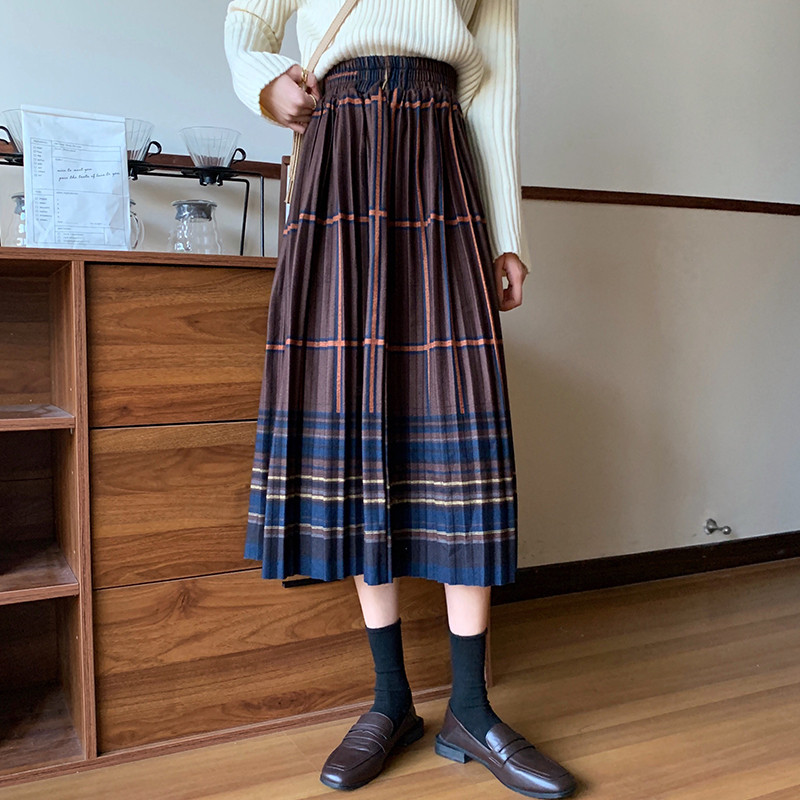 Retro vilnonis languotas sijonas rudens ir žiemos moterų tarpukojis aukštu juosmeniu yra plonesnis vidutinio ilgio etninio stiliaus klostuotas A formos sijonas