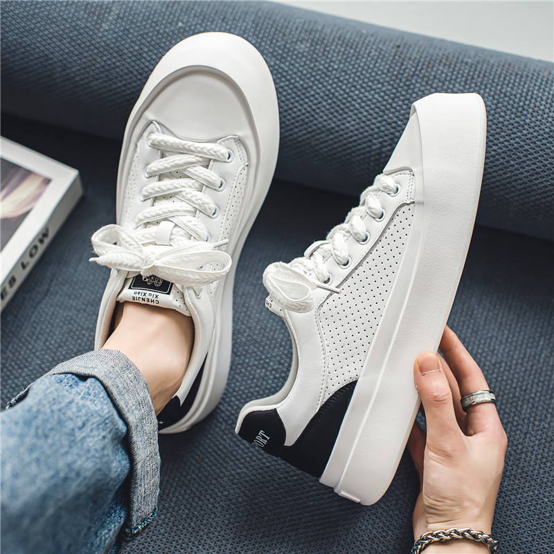 Cipele za muškarce Proljeće 2023. Novo s debelim potplatom, s okruglim prstima i vezanjem, ležerne modne neklizajuće prozračne jednobojne čvrste muške tenisice