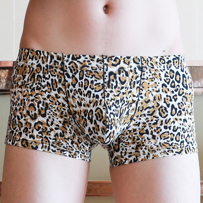 Chiloți sexy pentru bărbați Boxer Lenjerie pentru bărbați Pantaloni scurți solidi pentru bărbați Lenjerie de corp respirabilă Boxer pentru bărbați imprimați