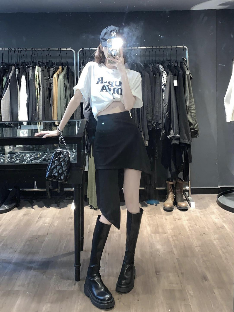 Nepravilne mini suknje Ženske kratke hlače visokog struka s patentnim zatvaračem Korejska vintage crna seksi ulična odjeća Y2K hip pop dizajnerska uska klupska odjeća