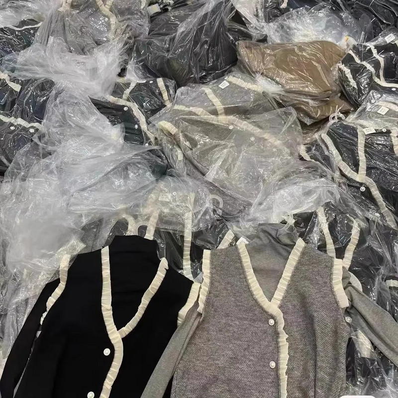 Σχεδιασμός Ξύλινα Αυτιά Πλεκτά Γιλέκα Γυναικεία Κορεάτικη Μόδα Πουλόβερ με μαργαριτάρια με κουμπιά Αμάνικη ζακέτα Ανοιξιάτικα πλεκτά γιλέκα