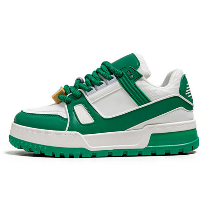 2023 m. ruduo Naujos platformos sportbačiai Vyriški madingi žali laisvalaikio batai vyrams prabangūs dizainerių riedlenčių batai Man tênis masculino