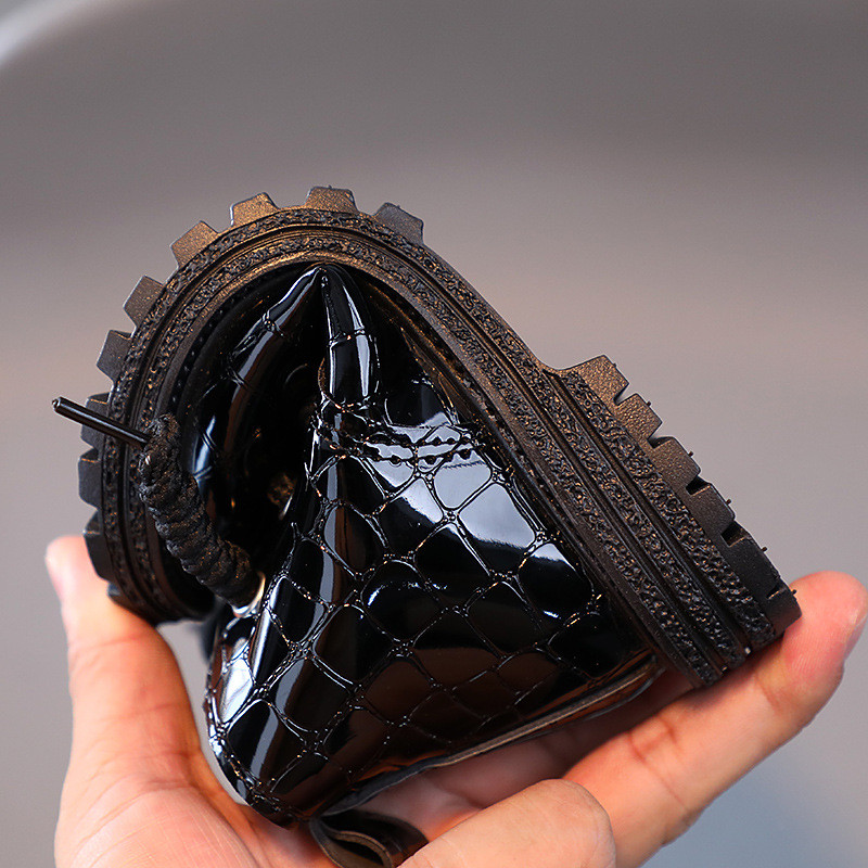 Prekės ženklo dizainerio krokodilo rašto batai mažiems mergaitėms rudens žiemai madingi kaubojų batai vaikiški sportbačiai berniukams juodi smėlio spalvos F08243