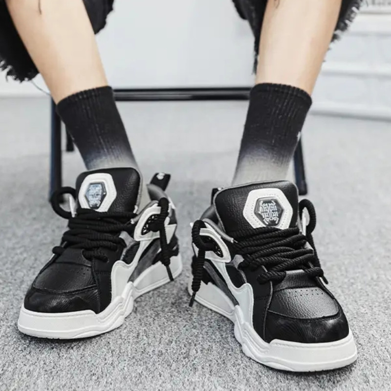 Nove muške cipele za kruh Uzročne niske cipele za rolanje Prozračne lagane neklizajuće tenisice Udobne cipele za muške cipele s platformom