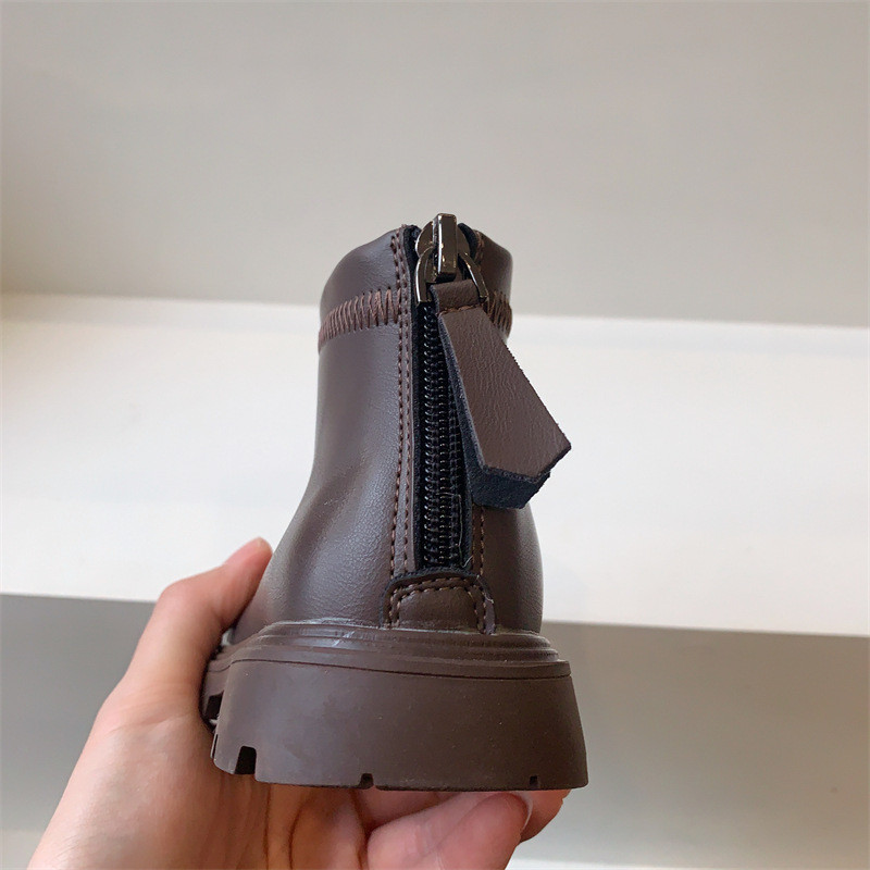 Vaikiški Mergaičių aukštos kokybės odiniai batai Nauji rudens žiemos Anglijos stiliaus trumpi batai vaikams Mergaitei Juodi rudi batai Vaikiški G08244