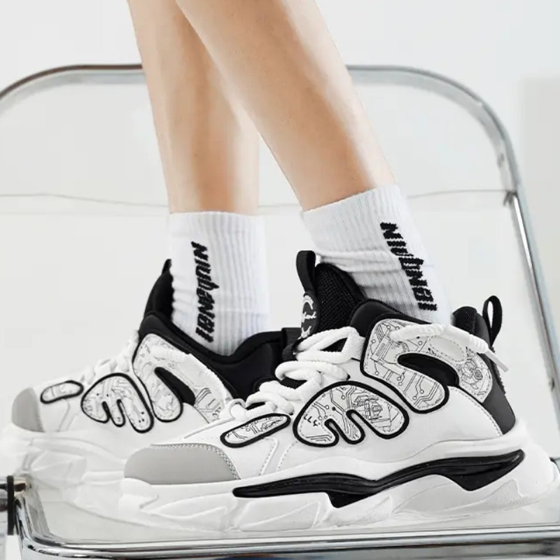 Vyriški batai 2023 m. Nauji sportiniai batai Vasariniai kvėpuojantys laisvalaikio batai Lauko krepšinio batai Didelio dydžio vyriški batai Vyriški neslystantys