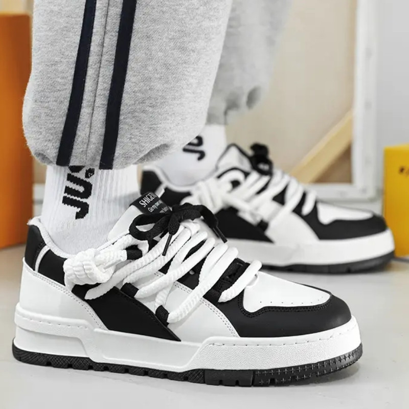 2023 Nove dizajnerske cipele za muškarce Ležerne tenisice s platformom Tenisice na vezanje Modne studentske tenisice Muške vulkanizirane tenisice Masculino