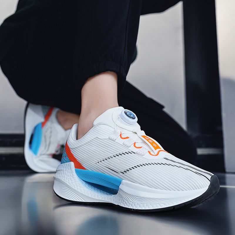 Ανδρικά νέα αθλητικά παπούτσια φθινοπώρου 2023 Ελαφριά μόδα τρέξιμο Stretch Casual Outdoor Mesh Surface Sports Tennis Περπάτημα ανδρών