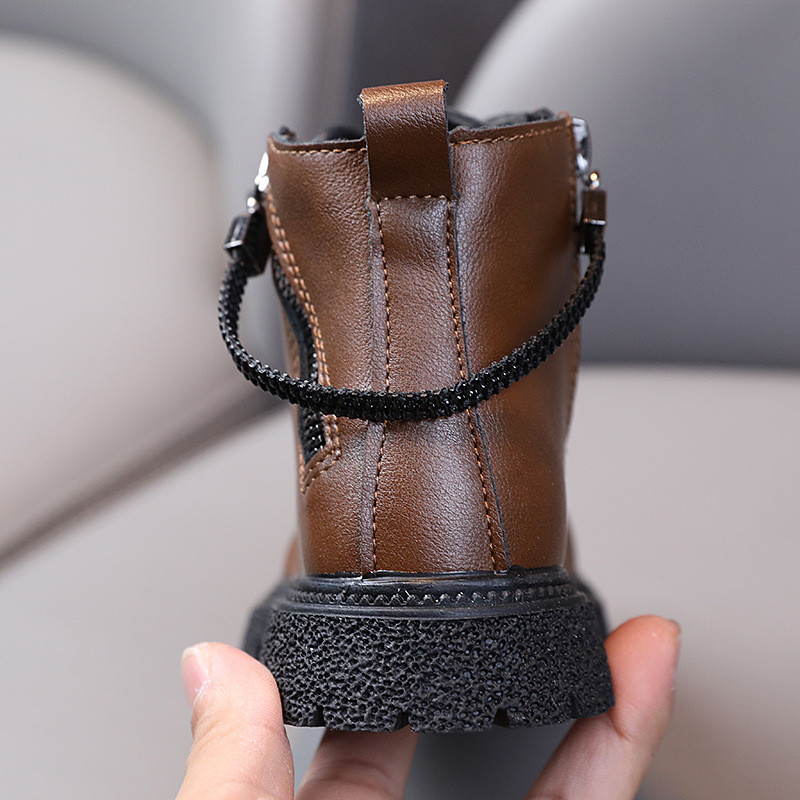 Zgodne klasične smeđe borbene čizme za malu djevojčicu, modne gležnjače s lancem za dječake, dječje motociklističke cipele E10214