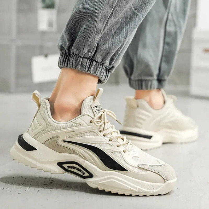 2023 m. Nauji vyriški madingi laisvalaikio sportiniai batai jaunimui pavasario rudeniui Patogūs padai juodi odiniai sportbačiai vyrams Tenis Masculino