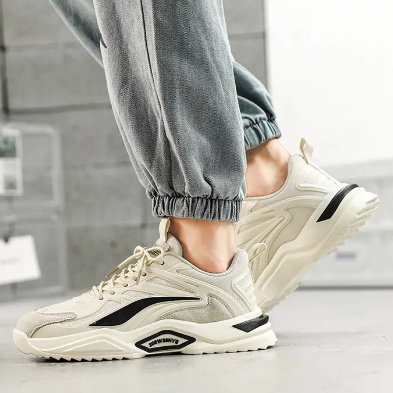 2023 m. Nauji vyriški madingi laisvalaikio sportiniai batai jaunimui pavasario rudeniui Patogūs padai juodi odiniai sportbačiai vyrams Tenis Masculino