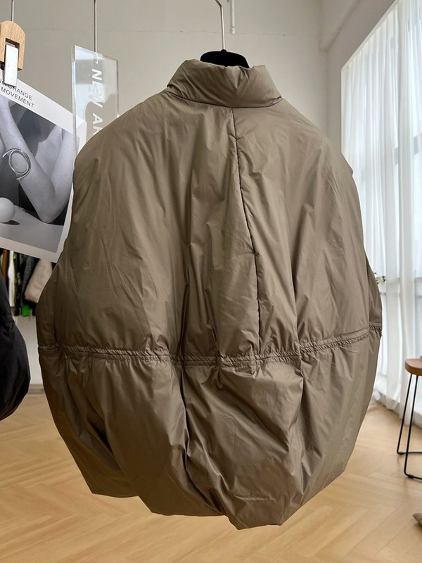 2023 m. nauja medvilnine paminkštinta užtrauktuku giletinė striukė, žieminė liemenė su kišenine moteriška dygsniuota liemenė, stovi apykakle.