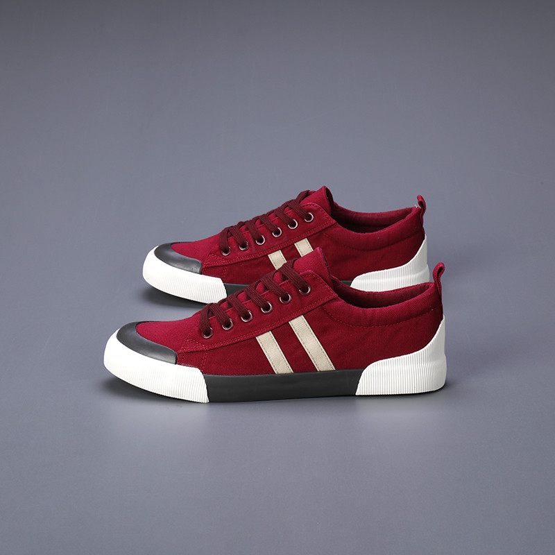 2023 m. Nauji Retro raudoni drobiniai batai Vyriški Pavasaris Vasara Vyriški laisvalaikio batai Dizainerių suvarstomi vulkanizuoti batai vyrams Plokštieji sportbačiai