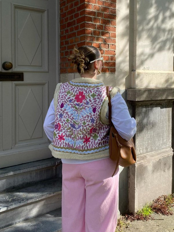 Prsluk s printom od umjetnog krzna Ženska jesen zima Elegantni topli kratki kardigan prsluci bez rukava 2023. Ležerne ulične jakne s cvjetnim uzorkom