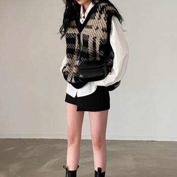 Пуловер Жилетка Дамски V-образно деколте Меки топли модни карирани пуловери без ръкави Ретро Универсални свободни плетени в корейски стил Mujer